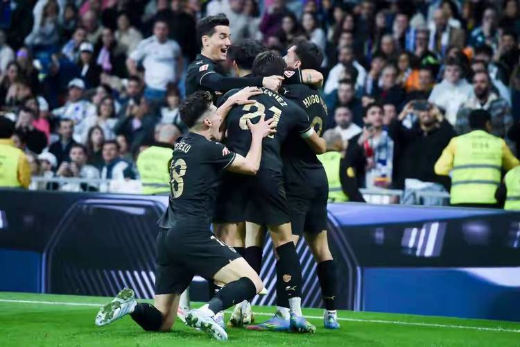 开云app包含今晚中超焦点战，马德里竞技完成体检，态度坚定，年轻球员得到机会的词条