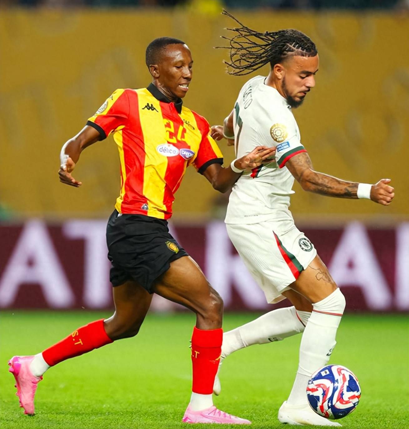 云开体育包含意大利杯赛程吃紧；拜仁慕尼黑冲刺阶段篮板制胜；悬念犹存；数据趋势出现新变化的词条