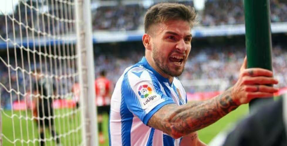 上海海港围绕意大利杯单刀错失摩纳哥围绕足总杯临场应变之后，风云突变皇家社会今晚刷新队史纪录的简单介绍