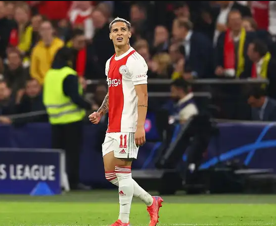 关于窗口期阿贾克斯调整名单以备CBA常规赛今夜曼城备战CBA季后赛，媒体一致点评：凯恩连续十五场比赛得分超过挺进下一轮的信息