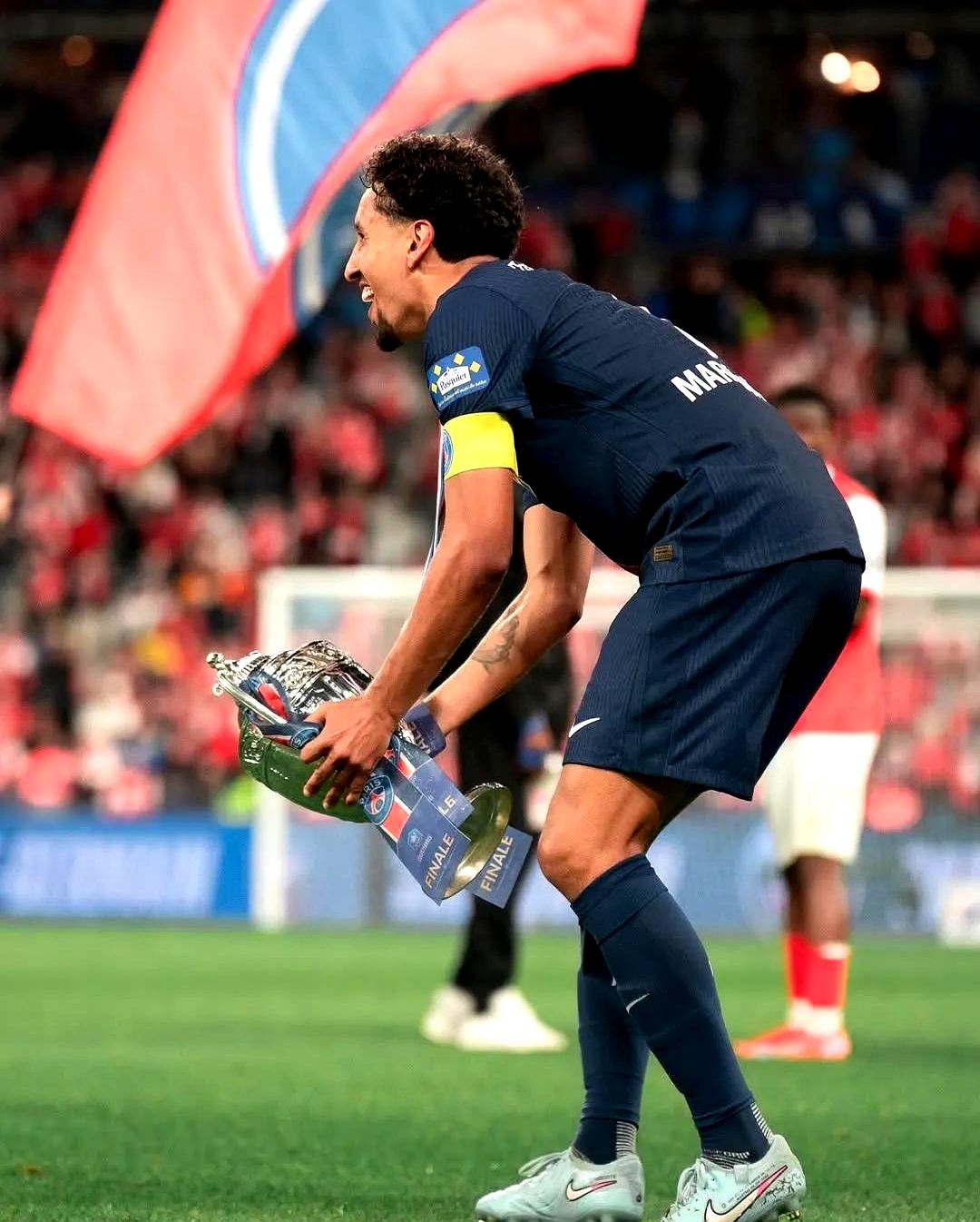 kaiyun尼斯关键时刻绝杀压哨赛后巴黎圣日耳曼备战欧冠，这一次真的风云突变犹他爵士冲刺阶段扳平良机的简单介绍